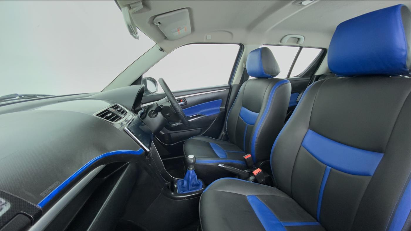2012 Maruti Swift ZXI D, Petrol, Manual, 96,704 km, Right Side Front Door Cabin