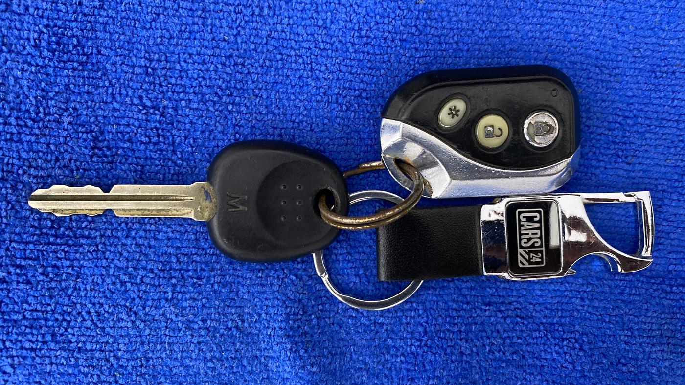 2010 Hyundai i10 MAGNA 1.2, Petrol, Manual, 95,202 km, Key Close Up