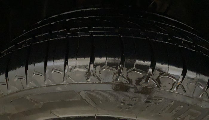 2021 Hyundai VENUE S 1.2, Petrol, Manual, 51,151 km, Left Front Tyre Tread