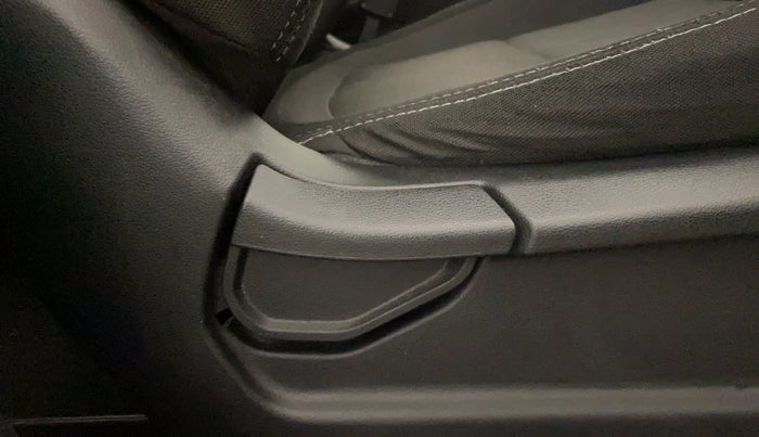 2021 Hyundai VENUE S 1.2, Petrol, Manual, 51,151 km, Driver Side Adjustment Panel