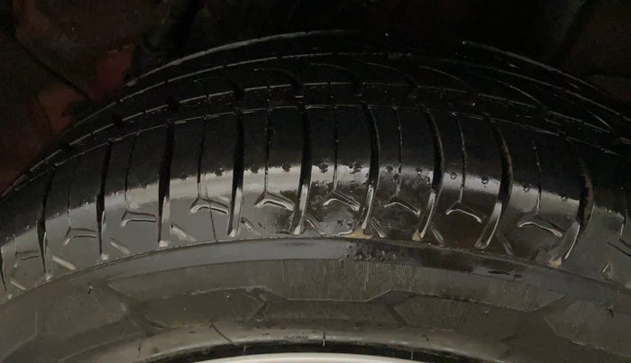 2021 Hyundai VENUE S 1.2, Petrol, Manual, 51,151 km, Left Rear Tyre Tread