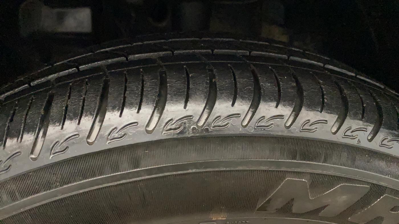 2024 Tata Tiago XT Rhythm CNG, CNG, Manual, 10,513 km, Left Front Tyre Tread