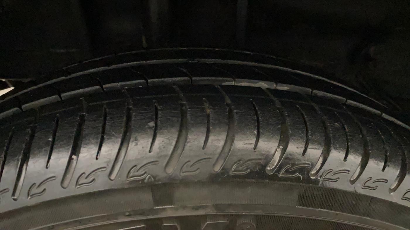 2024 Tata Tiago XT Rhythm CNG, CNG, Manual, 10,513 km, Right Rear Tyre Tread