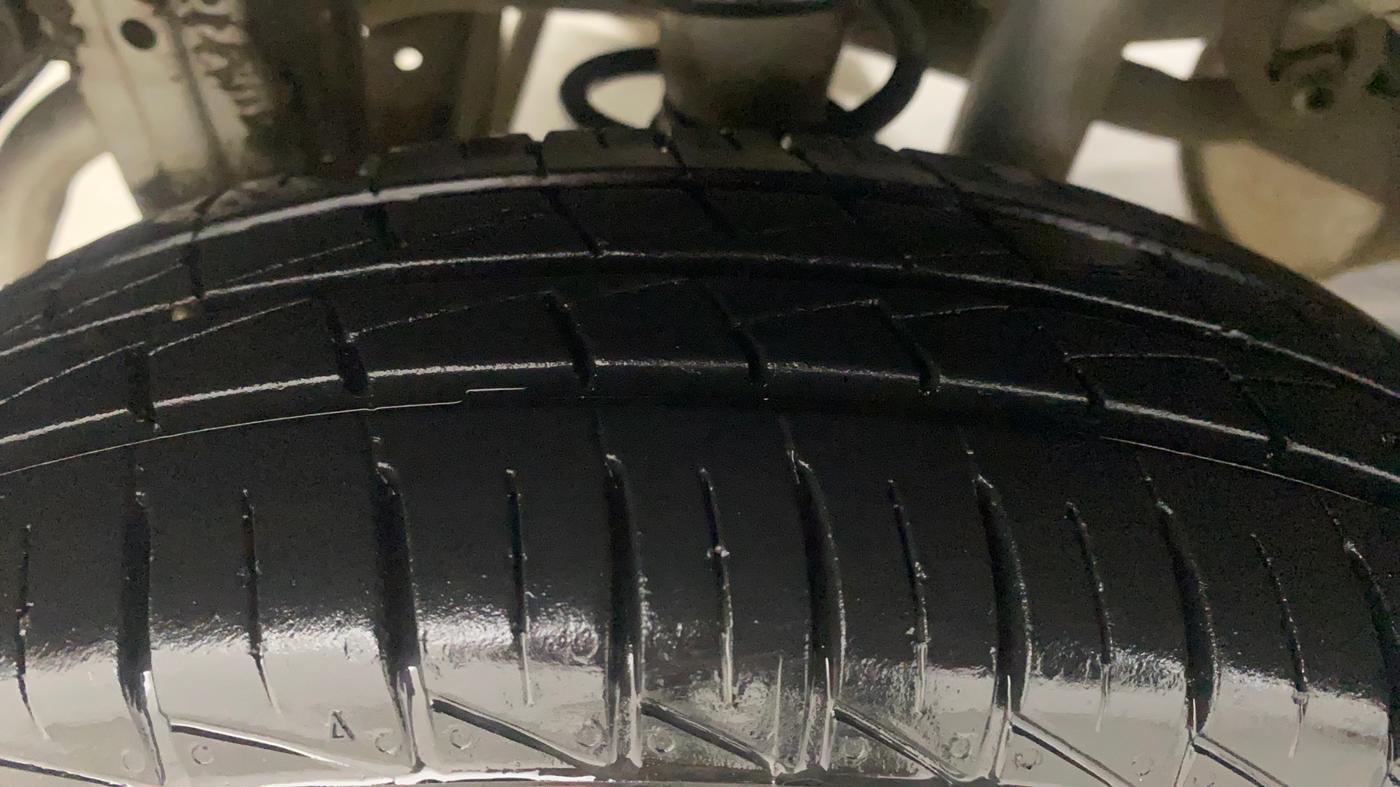 2021 Maruti Alto VXI PLUS, Petrol, Manual, 6,862 km, Right Rear Tyre Tread