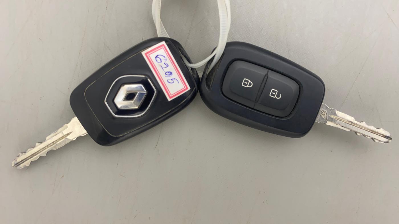 2021 Renault Duster RXZ 1.5 PETROL MT, Petrol, Manual, 49,406 km, Key Close Up