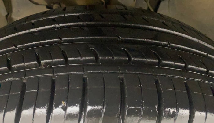 2021 Renault Duster RXZ 1.5 PETROL MT, Petrol, Manual, 49,406 km, Left Front Tyre Tread