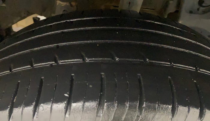 2021 Renault Duster RXZ 1.5 PETROL MT, Petrol, Manual, 49,406 km, Left Rear Tyre Tread