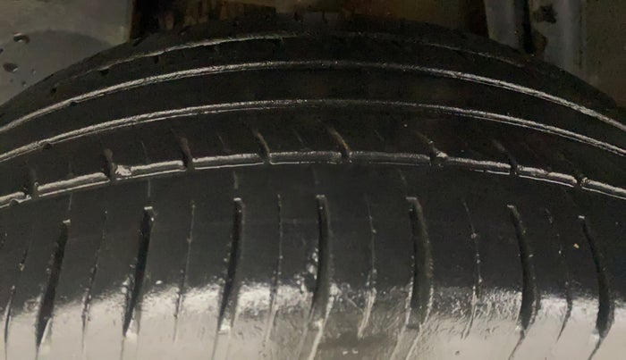 2021 Renault Duster RXZ 1.5 PETROL MT, Petrol, Manual, 49,406 km, Right Rear Tyre Tread