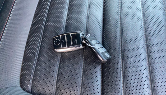 2021 KIA SELTOS GTX PLUS DCT 1.4 PETROL, Petrol, Automatic, 32,562 km, Key Close Up