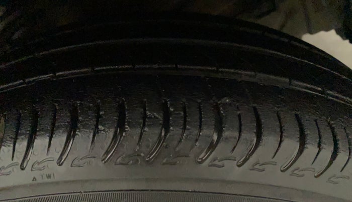 2020 Maruti S PRESSO VXI CNG, CNG, Manual, 66,992 km, Left Front Tyre Tread