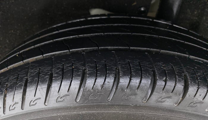 2020 Maruti Vitara Brezza VXI, Petrol, Manual, 26,477 km, Left Rear Tyre Tread