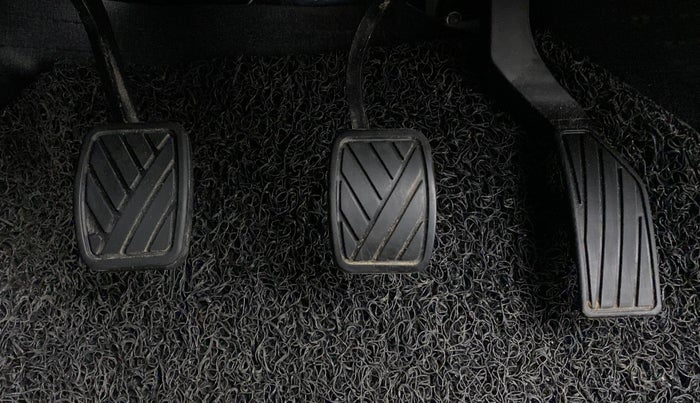 2020 Maruti Vitara Brezza VXI, Petrol, Manual, 26,477 km, Pedals