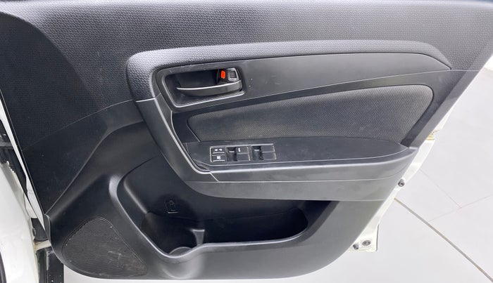 2020 Maruti Vitara Brezza VXI, Petrol, Manual, 26,477 km, Driver Side Door Panels Control