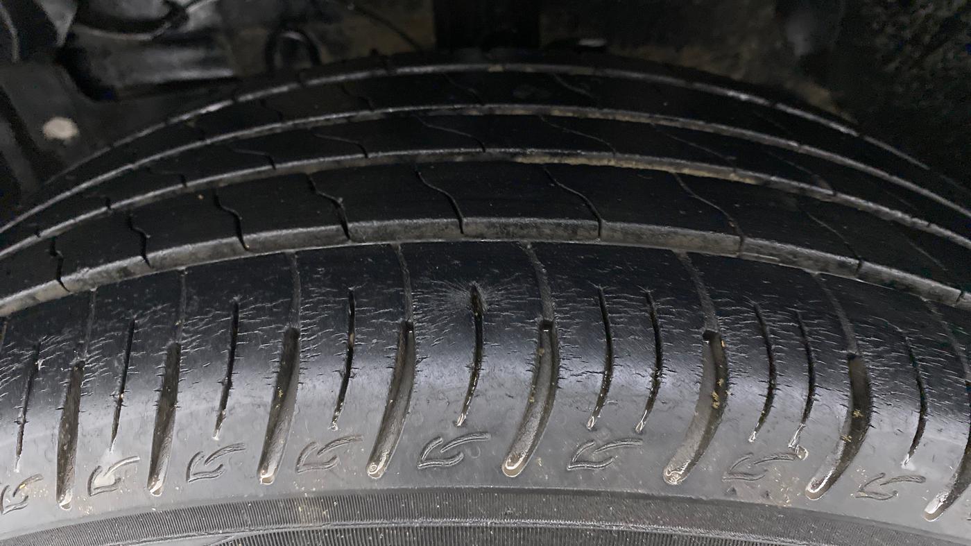 2020 Maruti Vitara Brezza VXI, Petrol, Manual, 26,477 km, Left Front Tyre Tread