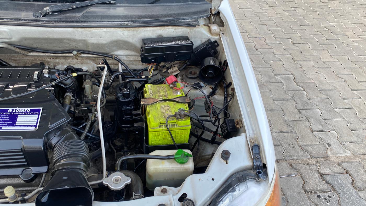 2013 Maruti Alto K10 LXI, CNG, Manual, 99,331 km, Engine View - Left
