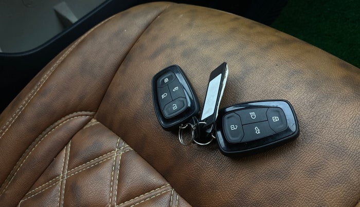 2023 Tata ALTROZ XZA PLUS, Petrol, Automatic, 65,754 km, Key Close Up