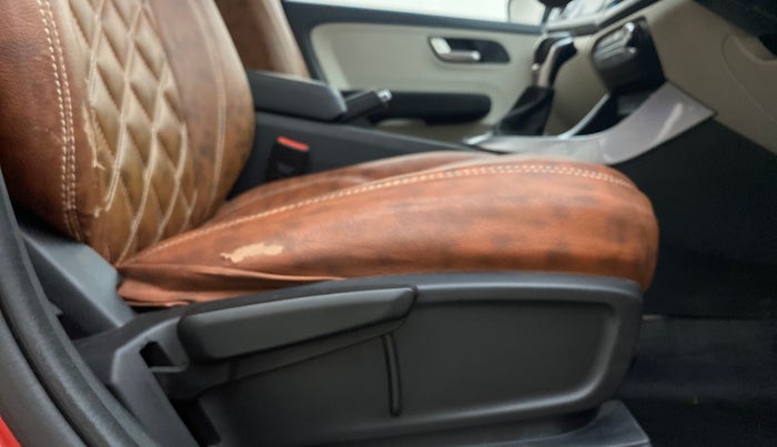 2023 Tata ALTROZ XZA PLUS, Petrol, Automatic, 65,754 km, Driver Side Adjustment Panel