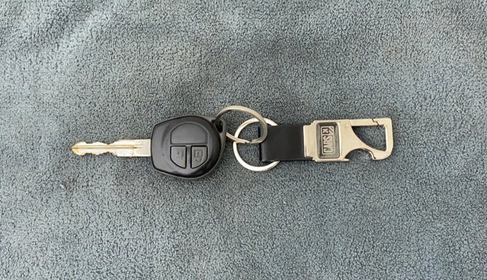 2014 Maruti Swift Dzire ZDI, Diesel, Manual, 56,937 km, Key Close Up