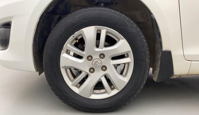 2014 Maruti Swift Dzire ZDI, Diesel, Manual, 56,937 km, Left Front Wheel
