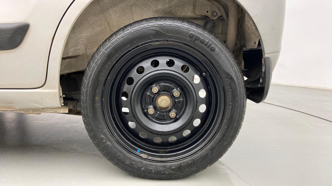 2013 Maruti Wagon R 1.0 VXI, Petrol, Manual, 91,970 km, Left Rear Wheel