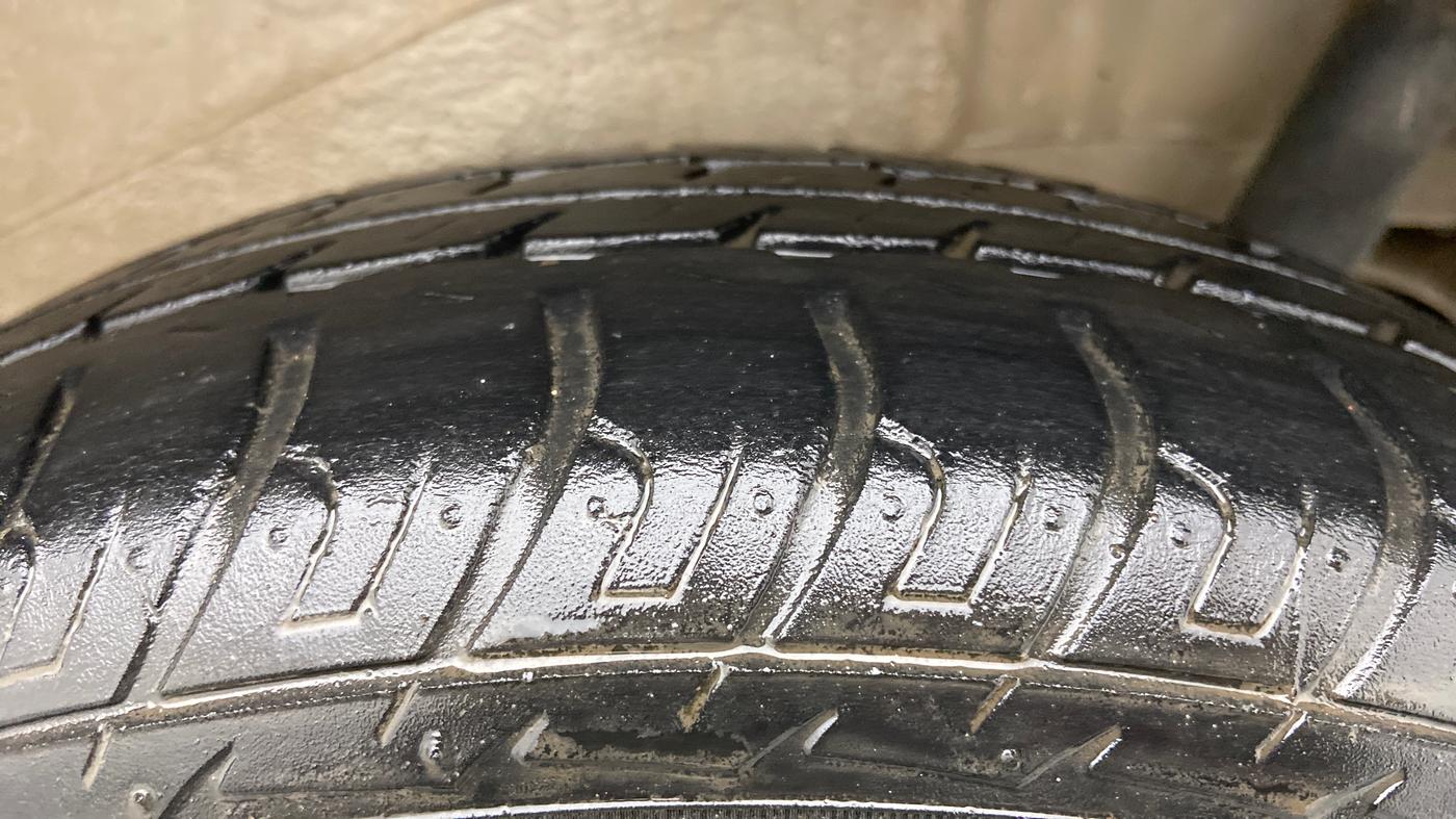 2013 Maruti Wagon R 1.0 VXI, Petrol, Manual, 91,970 km, Left Rear Tyre Tread