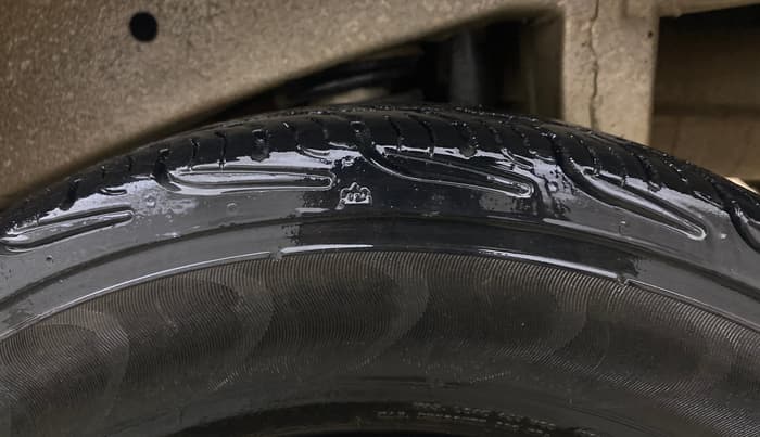 2021 Maruti Eeco 5 STR WITH A/C+HTR, Petrol, Manual, 83,095 km, Left Rear Tyre Tread