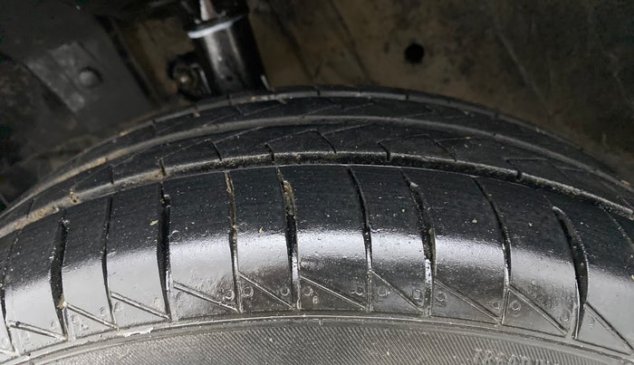 2018 Honda Amaze 1.2L I-VTEC S, CNG, Manual, 59,659 km, Left Front Tyre Tread