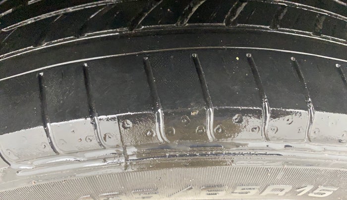 2013 Ford Ecosport AMBIENTE 1.5L DIESEL, Diesel, Manual, 54,613 km, Right Front Tyre Tread