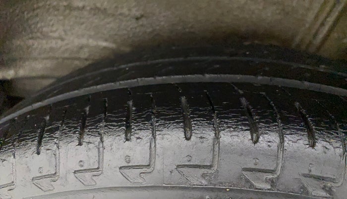 2017 Maruti IGNIS DELTA 1.2, Petrol, Manual, 92,348 km, Left Rear Tyre Tread