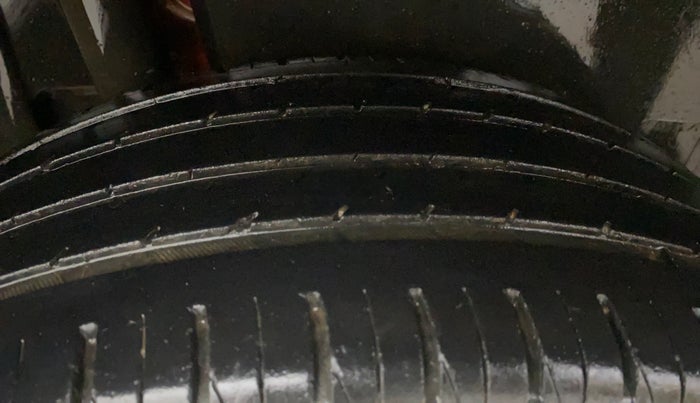 2021 Maruti Vitara Brezza ZXI PLUS DUAL TONE, Petrol, Manual, 48,142 km, Right Rear Tyre Tread