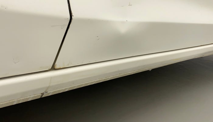 2016 Honda Jazz 1.2L I-VTEC V AT, Petrol, Automatic, 74,678 km, Right running board - Minor scratches