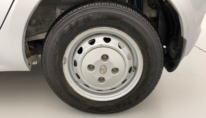 2017 Tata Tiago XM 1.2 REVOTRON, Petrol, Manual, 54,604 km, Left Rear Wheel