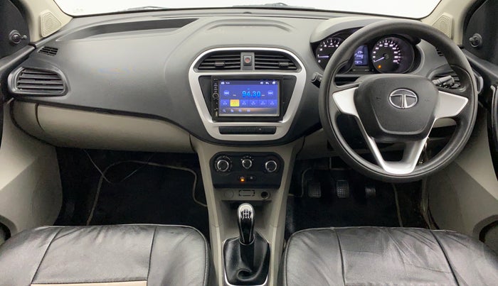 2017 Tata Tiago XM 1.2 REVOTRON, Petrol, Manual, 54,604 km, Dashboard