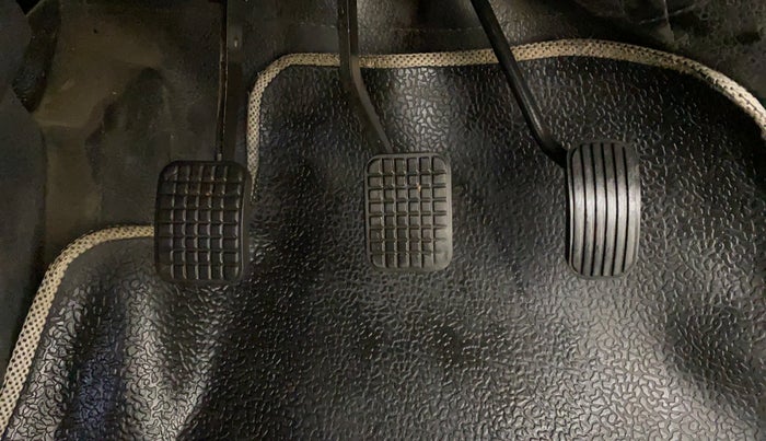 2017 Tata Tiago XM 1.2 REVOTRON, Petrol, Manual, 54,604 km, Pedals