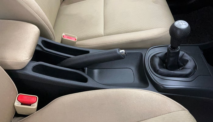 2020 Honda City 1.5L I-VTEC SV, Petrol, Manual, 24,427 km, Gear Lever