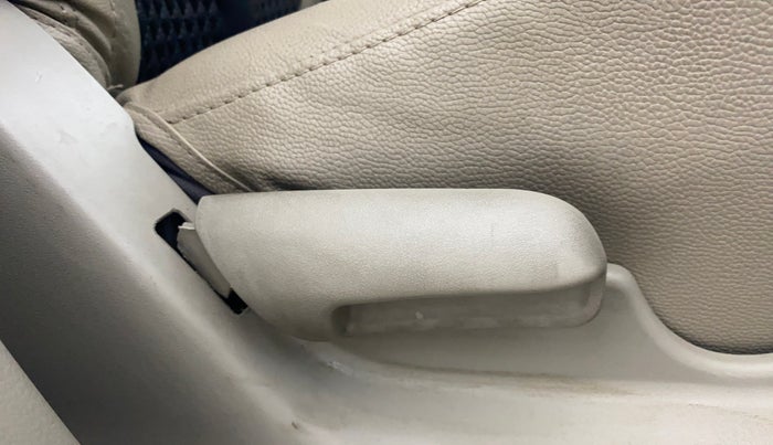 2016 Maruti Celerio ZXI, Petrol, Manual, 40,080 km, Driver Side Adjustment Panel