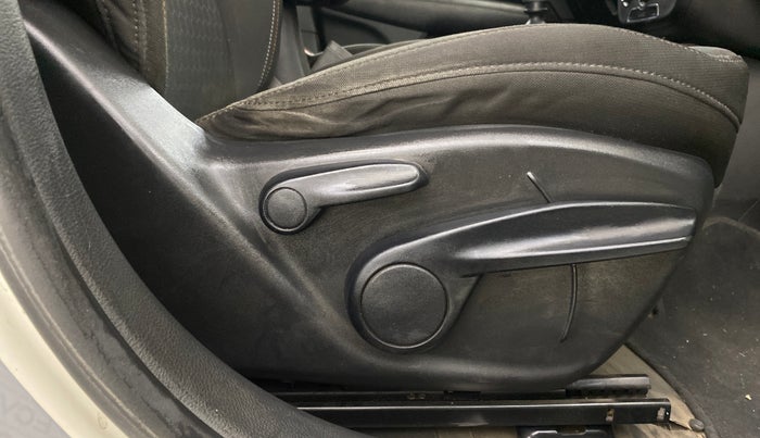 2019 Jeep Compass SPORT 1.4 PETROL, Petrol, Manual, 11,379 km, Driver Side Adjustment Panel