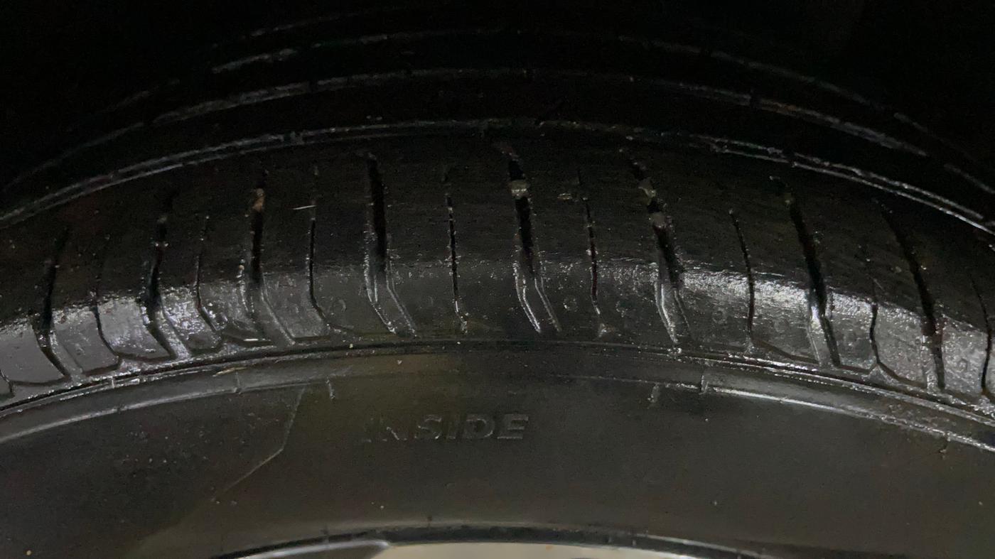 2019 Hyundai VENUE SX PLUS 1.0 TURBO DCT, Petrol, Automatic, 33,498 km, Left Rear Tyre Tread