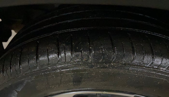 2019 Hyundai VENUE SX PLUS 1.0 TURBO DCT, Petrol, Automatic, 33,485 km, Right Rear Tyre Tread