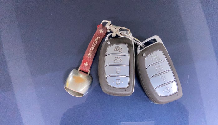 2019 Hyundai VENUE SX PLUS 1.0 TURBO DCT, Petrol, Automatic, 33,485 km, Key Close Up