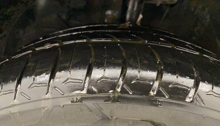 2017 Maruti Baleno ZETA PETROL 1.2, Petrol, Manual, 76,452 km, Left Front Tyre Tread