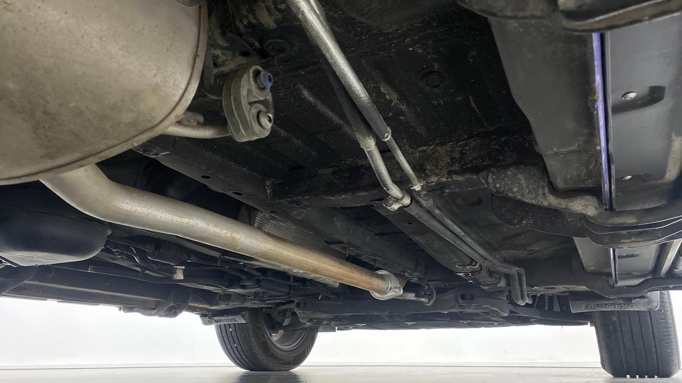 2021 Mahindra XUV700 AX 7 P AT 7 STR, Petrol, Automatic, 11,173 km, Right Side Underbody