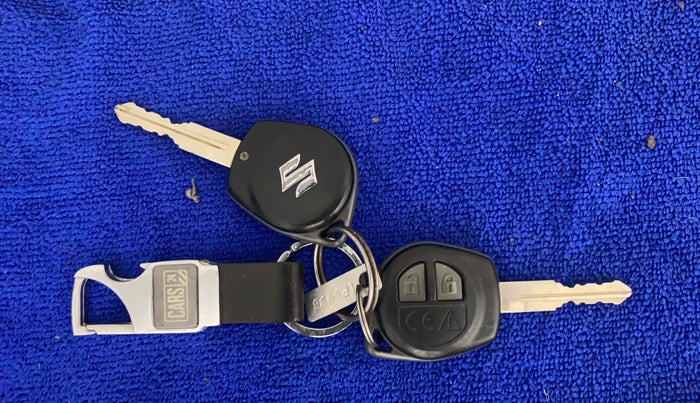 2021 Maruti Ciaz DELTA 1.5 SHVS MT PETROL, Petrol, Manual, 31,045 km, Key Close Up