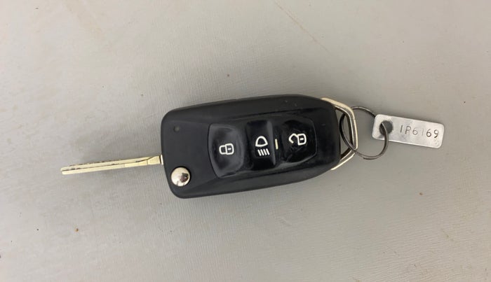 2019 Tata Tiago XZ PETROL, Petrol, Manual, 65,772 km, Key Close Up