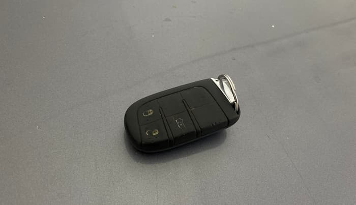 2021 Jeep Compass MODEL S (O) DIESEL 4X4 AT, Diesel, Automatic, 1,05,152 km, Key Close Up