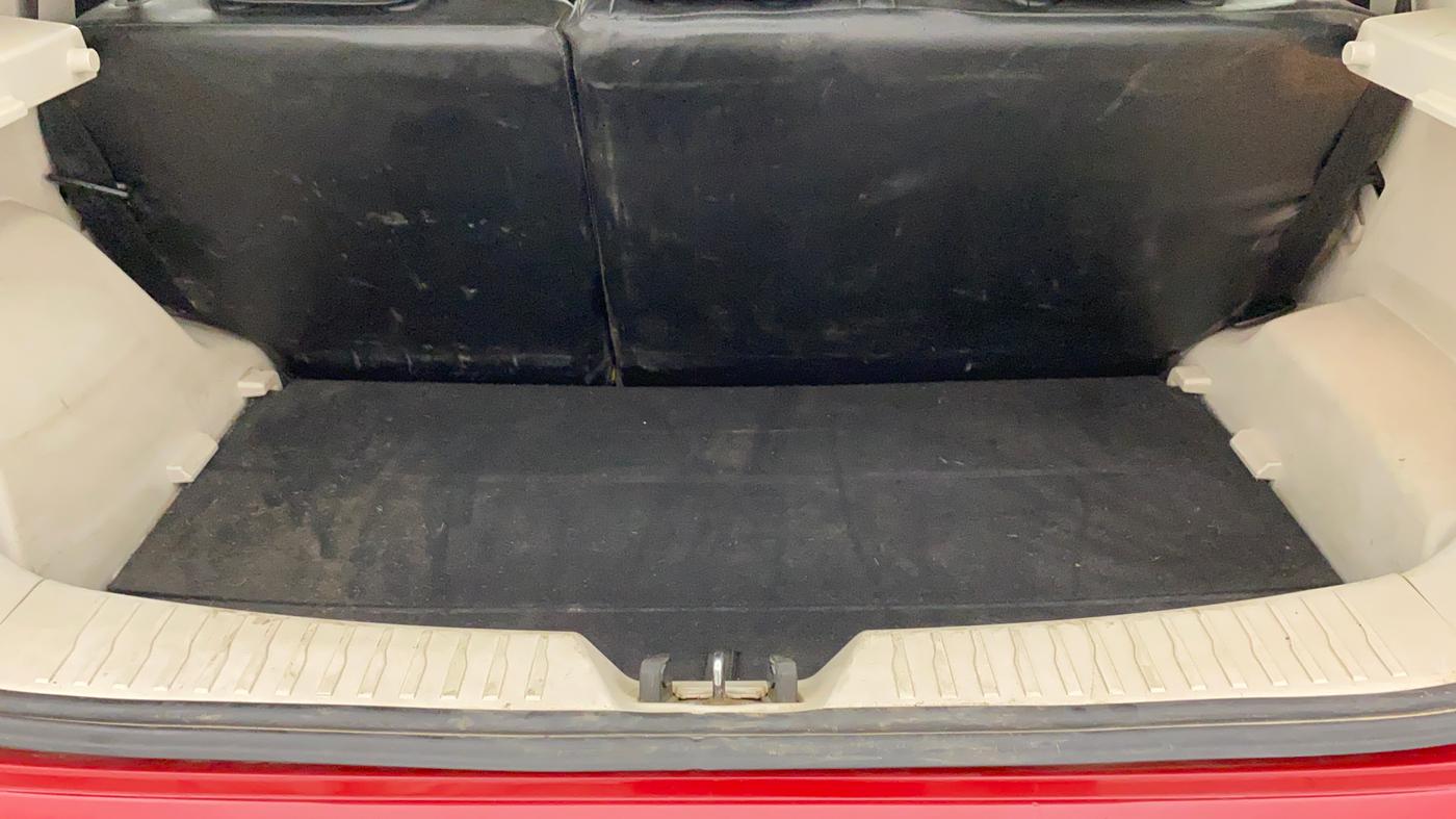 2019 Mahindra XUV300 W8 1.5 DIESEL, Diesel, Manual, 86,481 km, Boot Inside