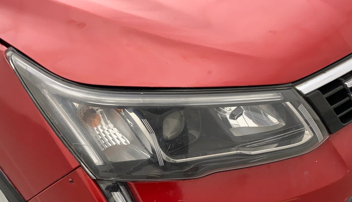2019 Mahindra XUV300 W8 1.5 DIESEL, Diesel, Manual, 86,481 km, Right headlight - Minor scratches