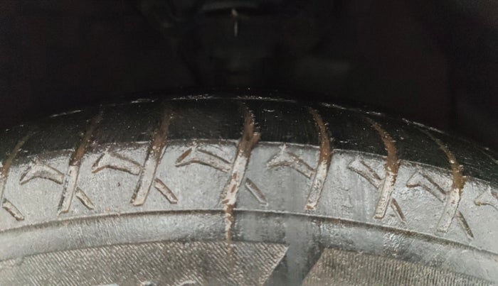 2020 Hyundai NEW SANTRO SPORTZ CNG, CNG, Manual, 1,15,243 km, Right Front Tyre Tread