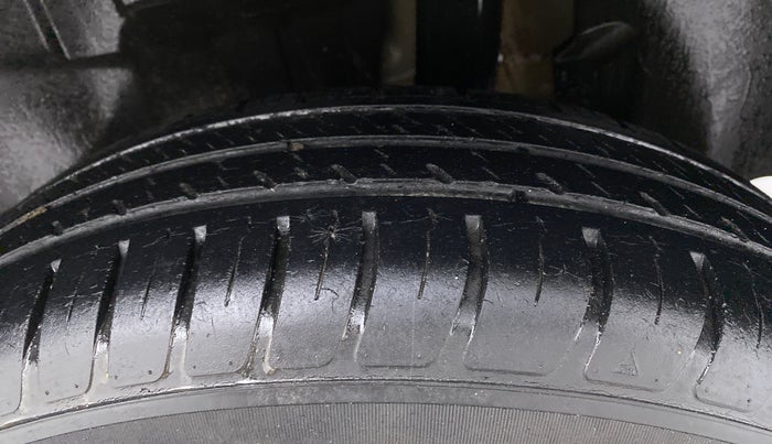 2018 Maruti Swift VDI, Diesel, Manual, 53,022 km, Left Rear Tyre Tread