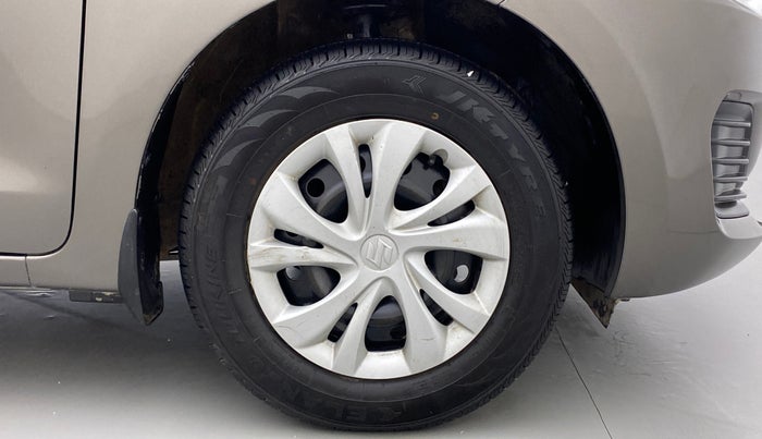 2018 Maruti Swift VDI, Diesel, Manual, 53,022 km, Right Front Wheel